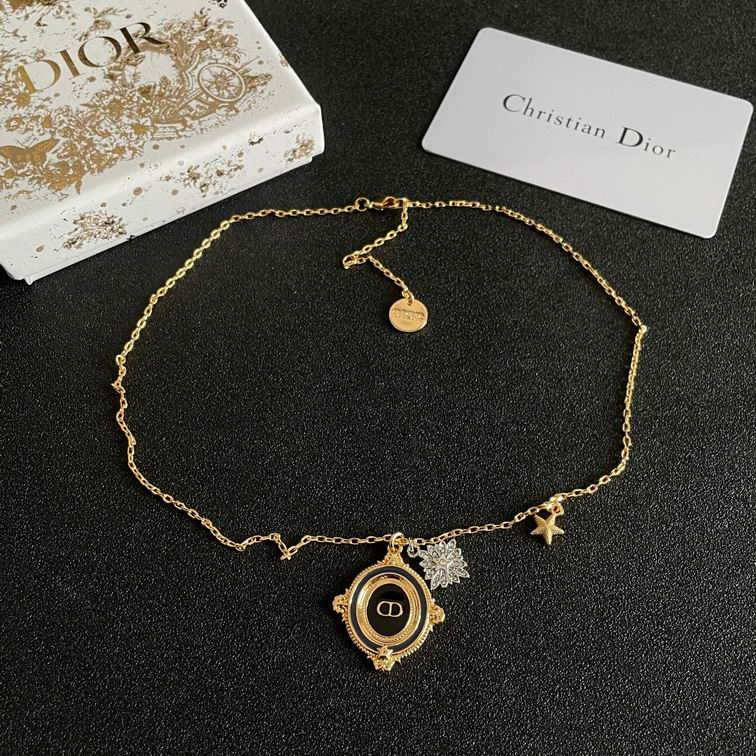 Dior Necklace 11lyh357